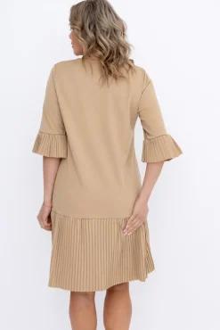 Beżowa Sukienka z plisowaną falbaną SENORI