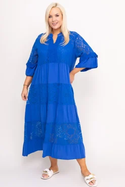 Chabrowa Sukienka z haftem VERDINA