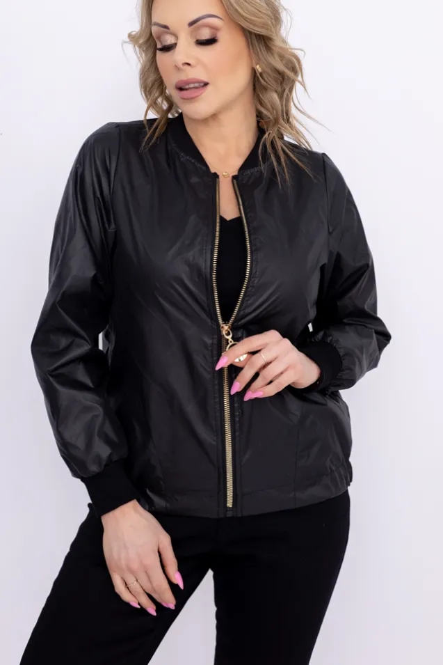 Czarna Bomberka REMENTO