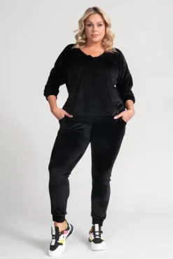 Czarny Dres welurowy TELIO