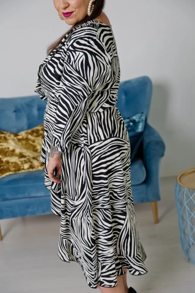 Sukienka IGA Plus Size Wzór 5